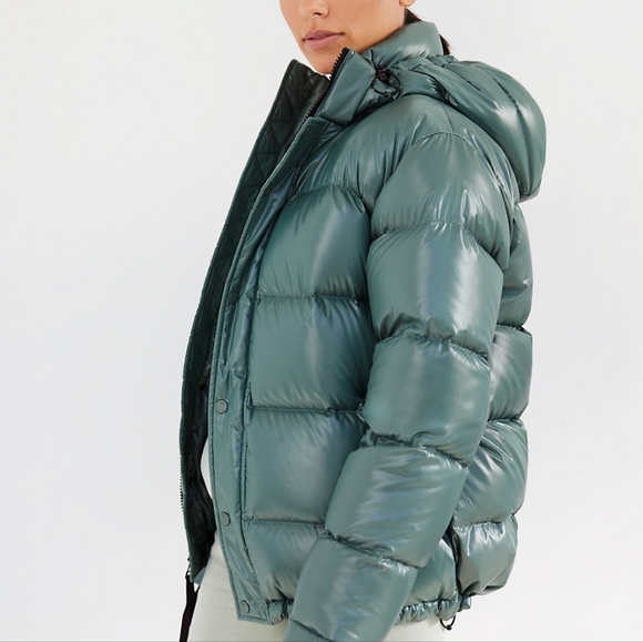 Aritzia TNA The Super Puff jacket S in EUC MISSING HOOD - Picture 5 of 15